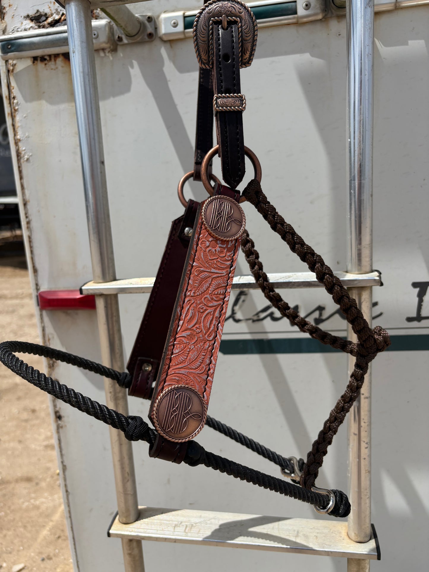 Bootstitch hybrid